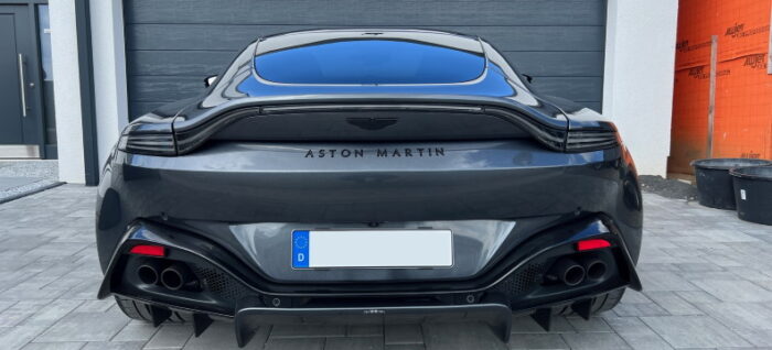 Aston Martin V8 Vantage Coupe