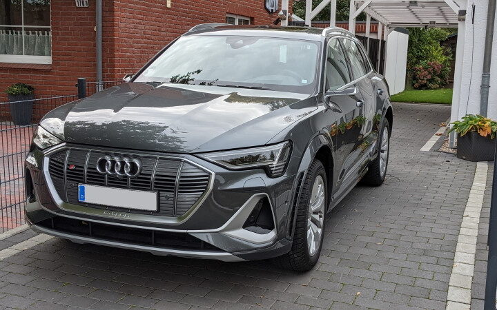 Audi E-Tron S