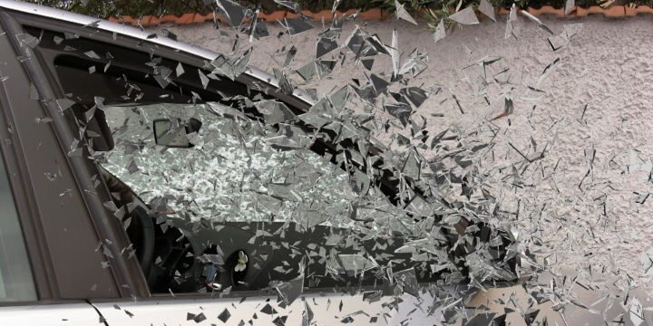 Steinschlag - Glasbruch