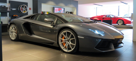 Lamborghini Aventador LP 700-4 Roadster