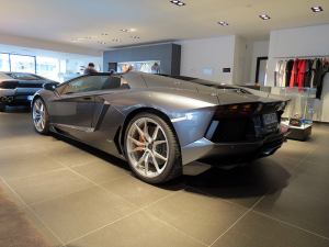 Lamborghini Aventador LP 700-4 Roadster