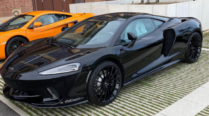 McLaren GT