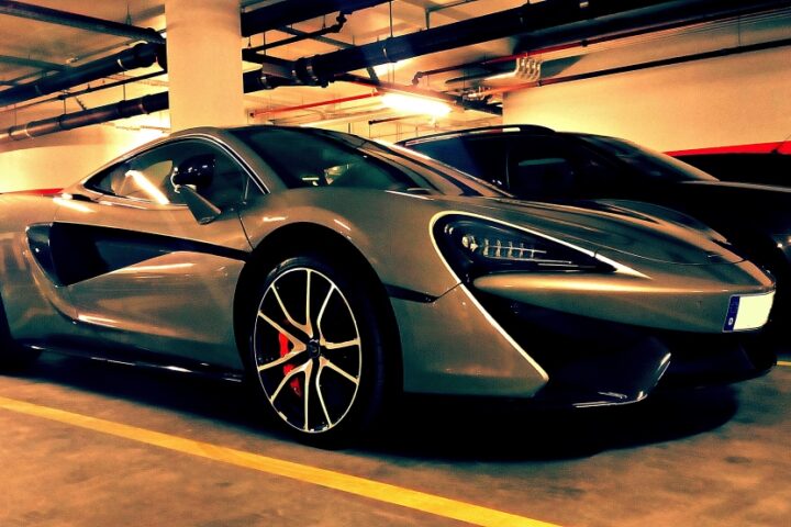 McLaren 570GT